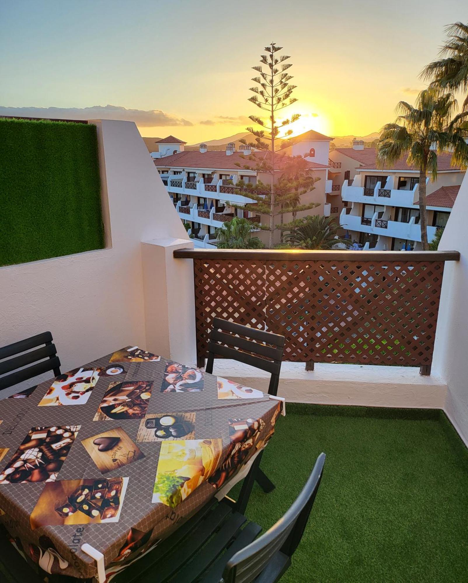 Moderno Y Luminoso Atico Con Vistas Y Piscina Διαμέρισμα Σαν Μιγκέλ ντε Αμπόνα Εξωτερικό φωτογραφία