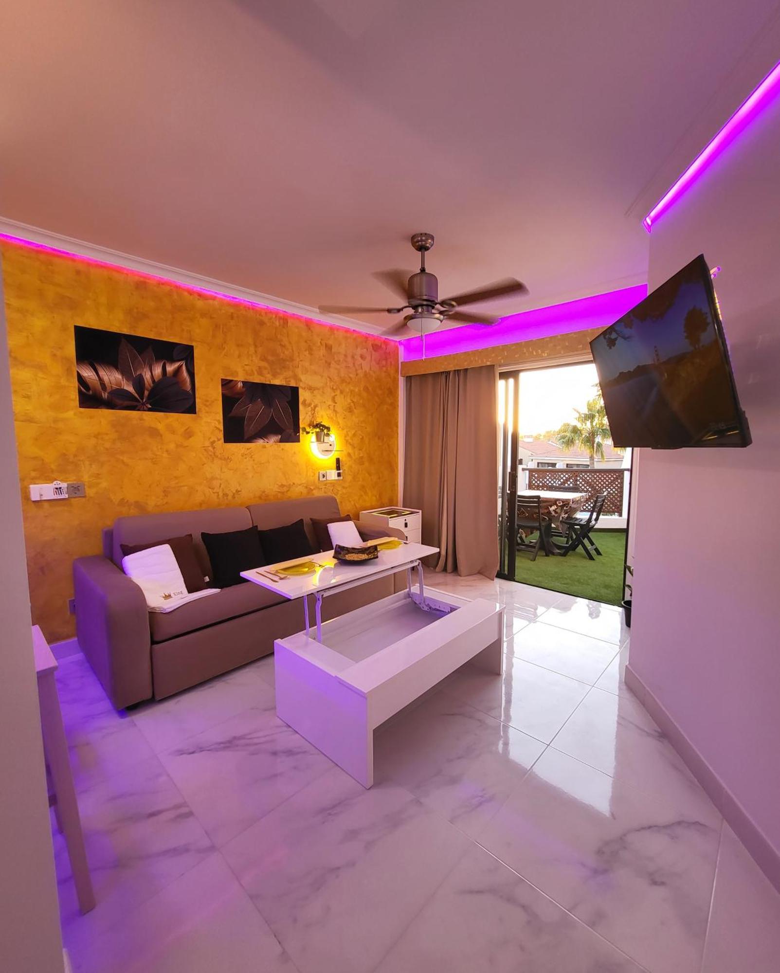 Moderno Y Luminoso Atico Con Vistas Y Piscina Διαμέρισμα Σαν Μιγκέλ ντε Αμπόνα Εξωτερικό φωτογραφία