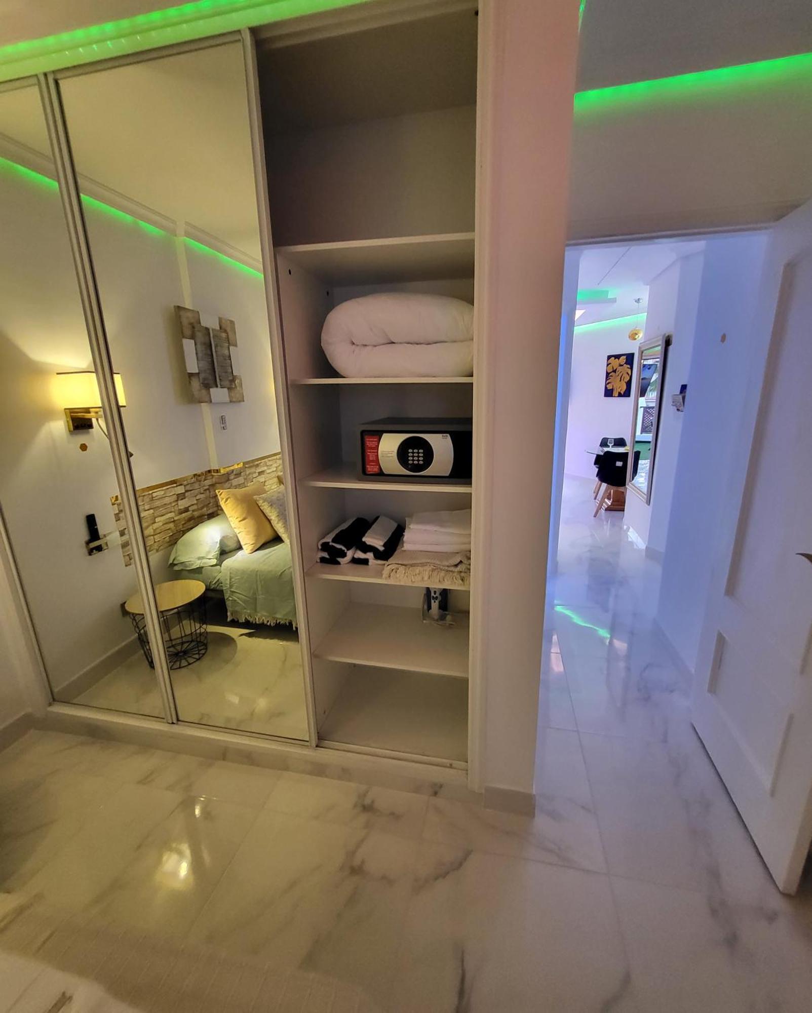 Moderno Y Luminoso Atico Con Vistas Y Piscina Διαμέρισμα Σαν Μιγκέλ ντε Αμπόνα Εξωτερικό φωτογραφία