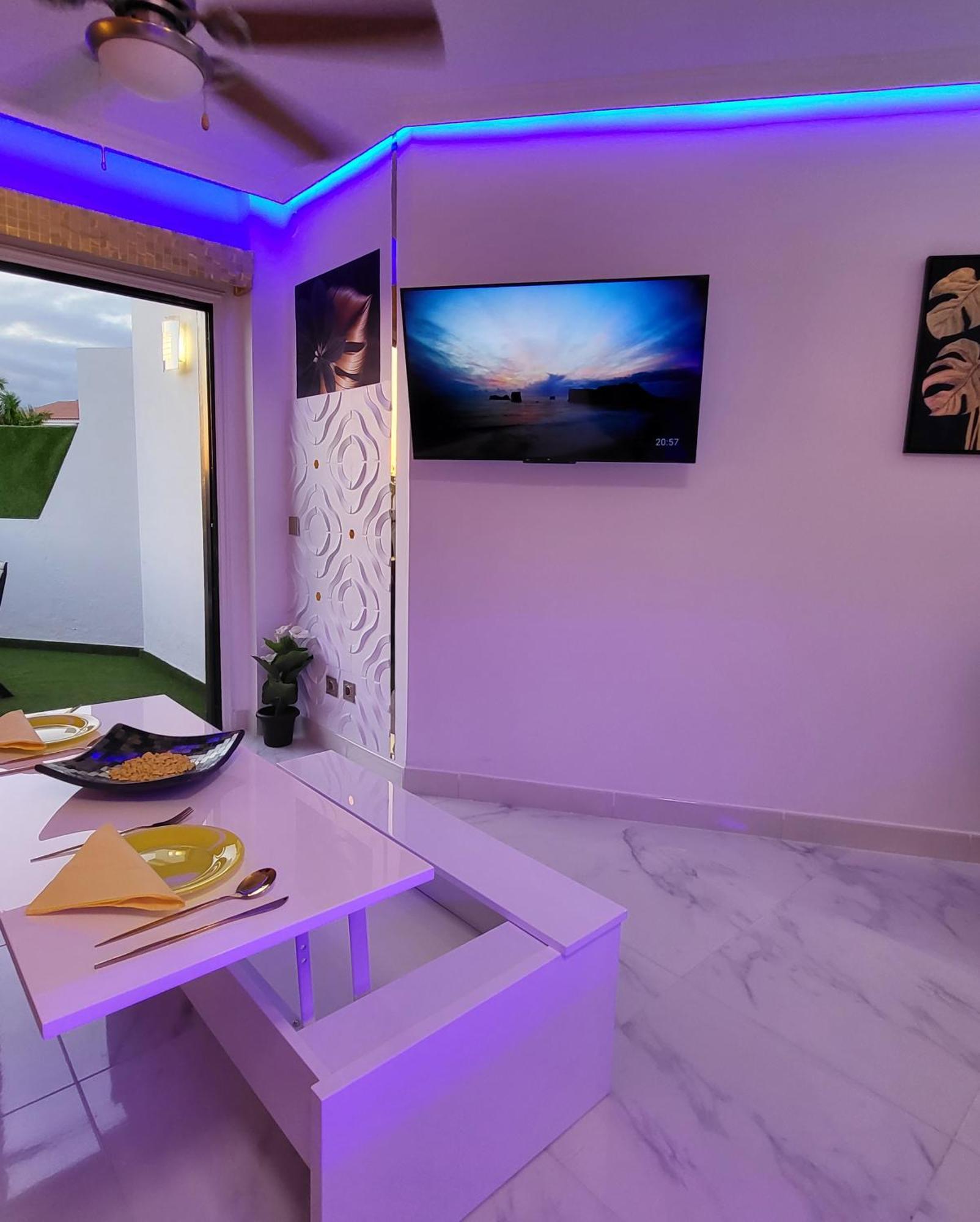 Moderno Y Luminoso Atico Con Vistas Y Piscina Διαμέρισμα Σαν Μιγκέλ ντε Αμπόνα Εξωτερικό φωτογραφία
