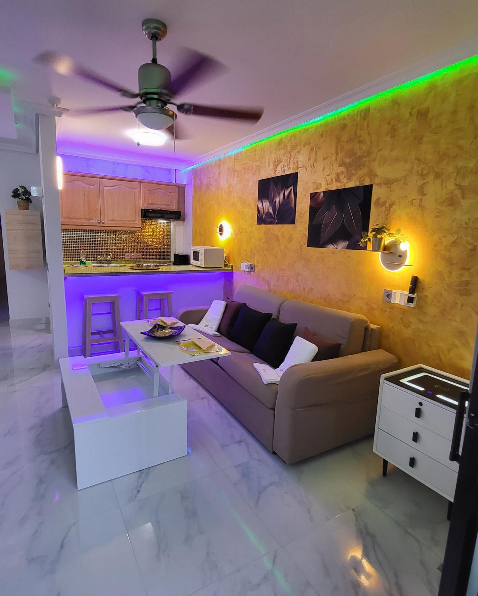 Moderno Y Luminoso Atico Con Vistas Y Piscina Διαμέρισμα Σαν Μιγκέλ ντε Αμπόνα Εξωτερικό φωτογραφία